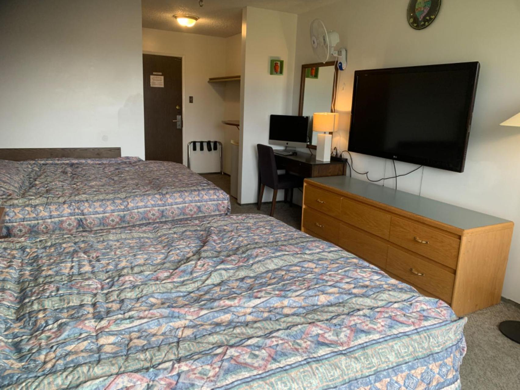 Providence Place Inn Port Hardy Ngoại thất bức ảnh