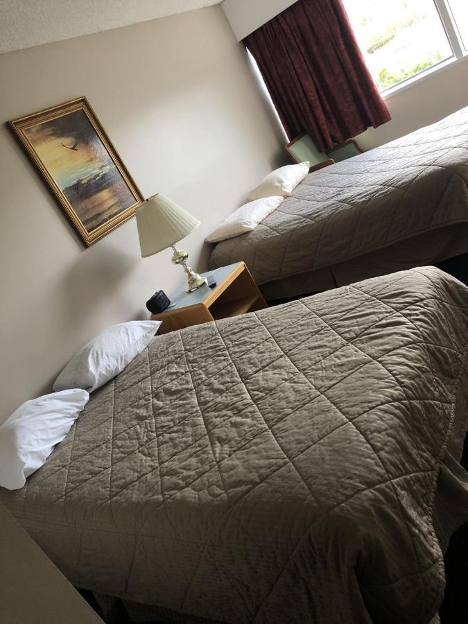 Providence Place Inn Port Hardy Ngoại thất bức ảnh